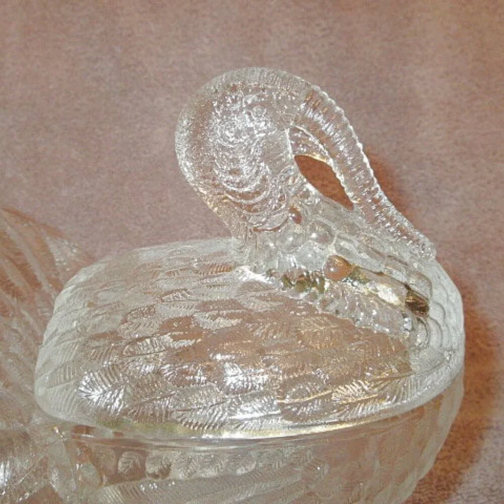 Vtg L.E. Smith Turkey On A Nest Covered Dish Clear Glass 7.5
